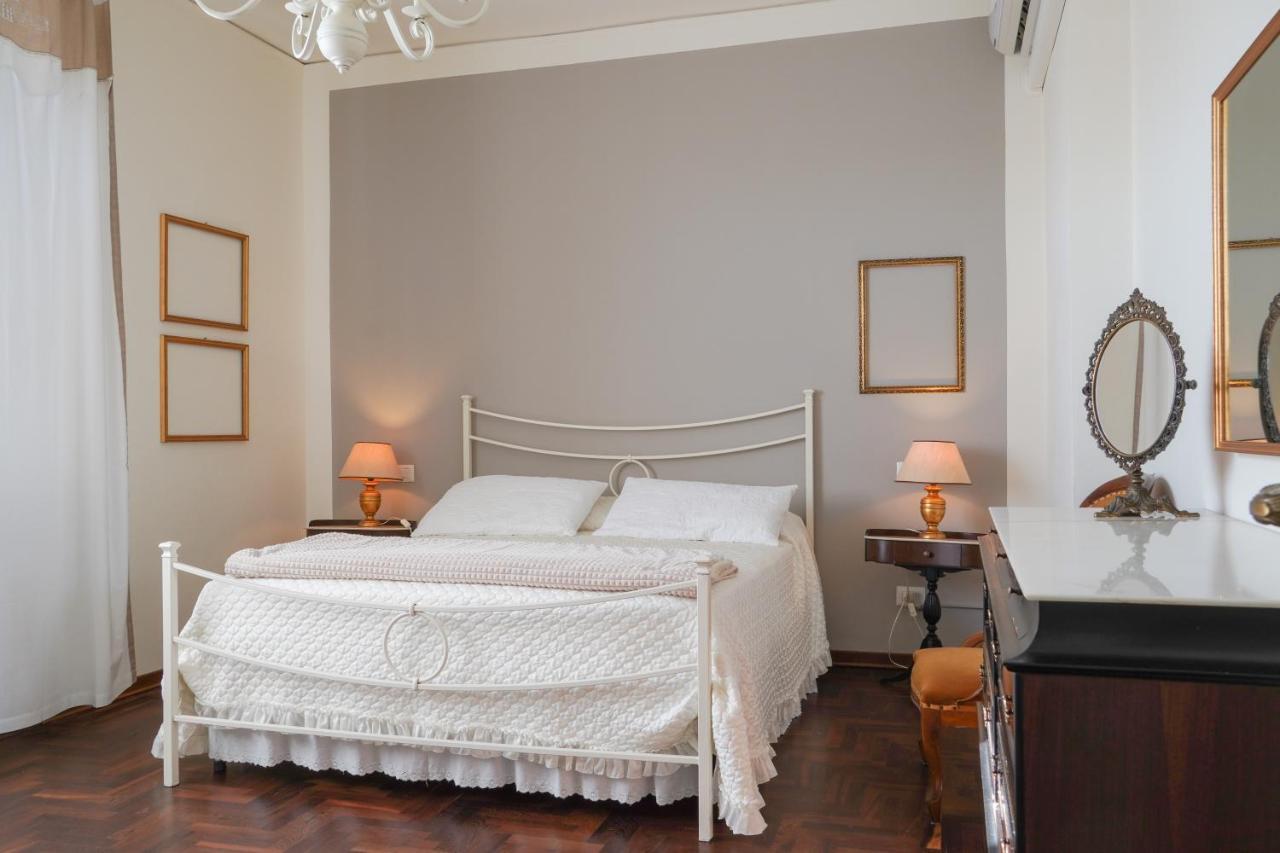 La Casa Di Agnese - Appartamenti A San Gimignano Bagian luar foto