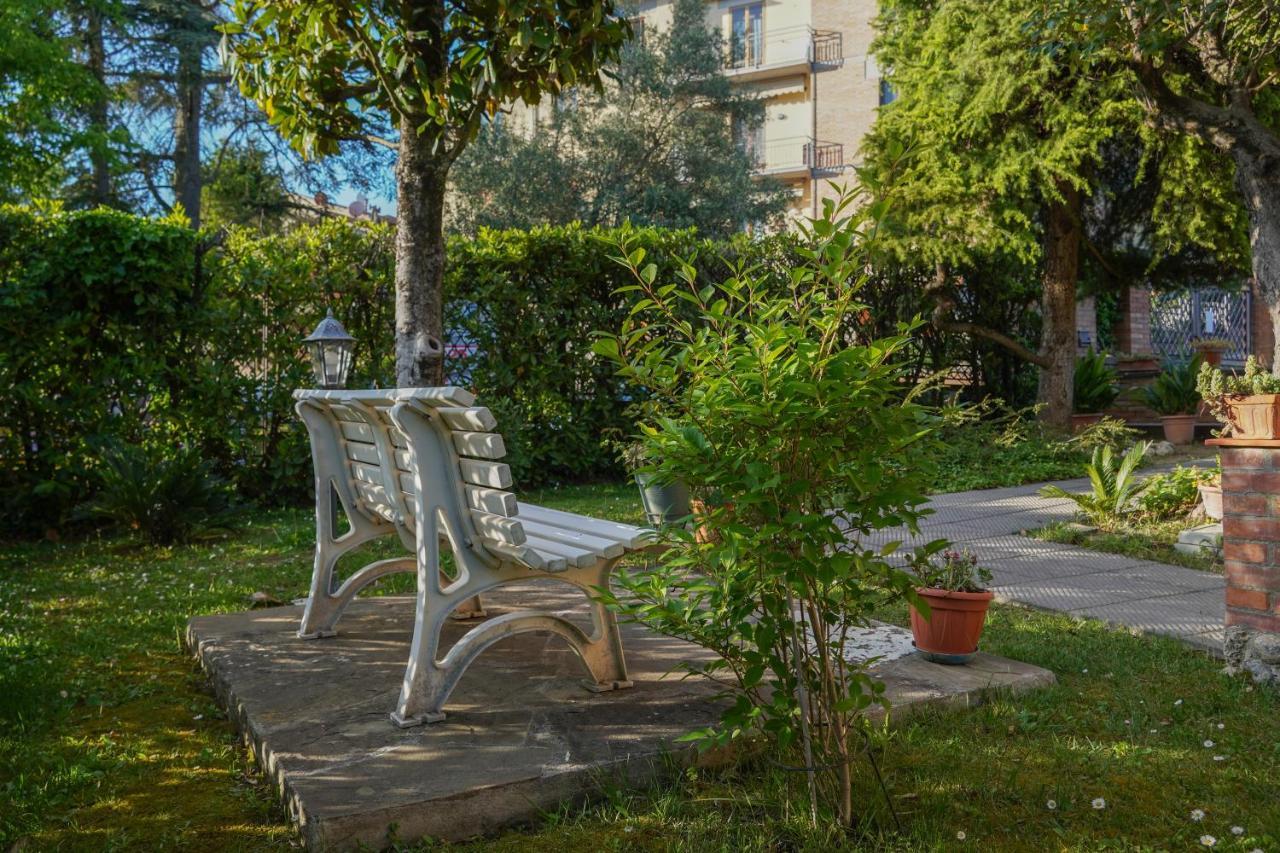 La Casa Di Agnese - Appartamenti A San Gimignano Bagian luar foto